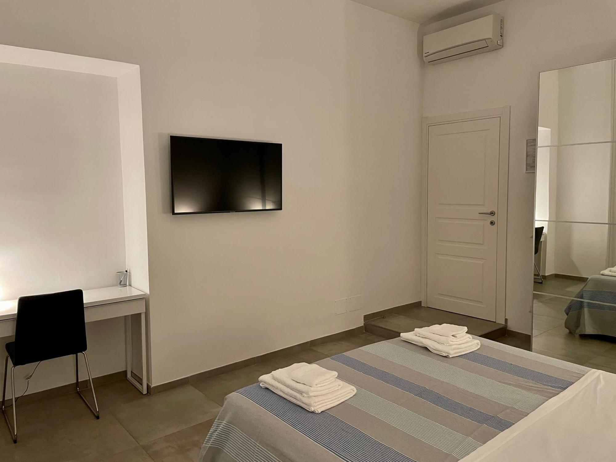 Napoli Centrale Suite מראה חיצוני תמונה