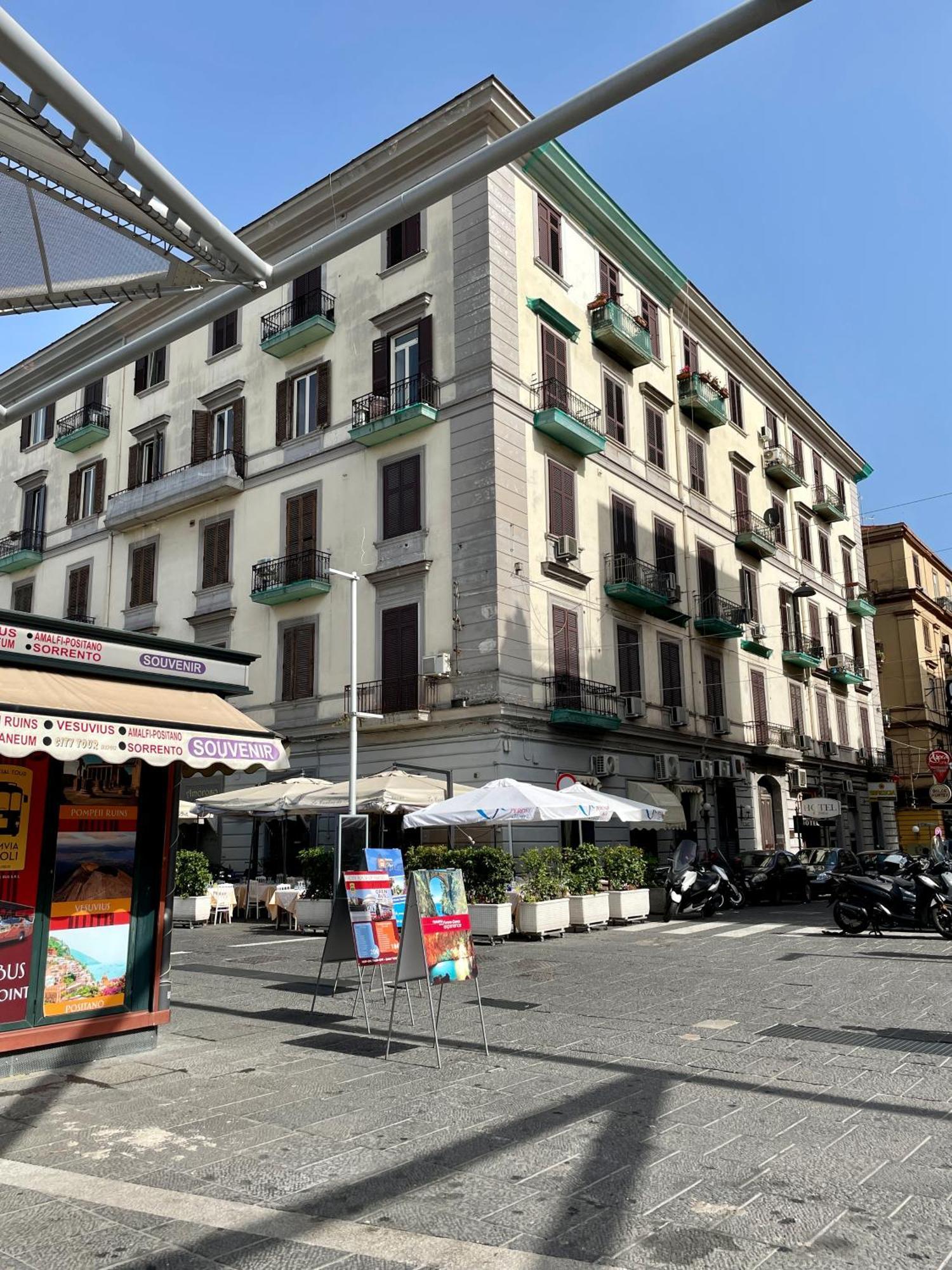 Napoli Centrale Suite מראה חיצוני תמונה